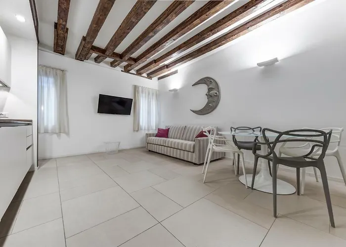 Accademia Palace Venice By Casa Da Suite